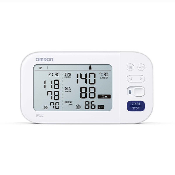 محتويات اومرون جهاز قياس ضغط الدم ام 6 كومفورت مع الكفة والعلبة