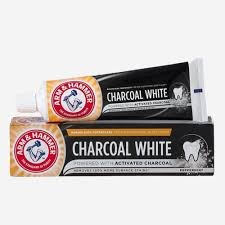 ارم اند هامر معجون اسنان مبيض بالفحم النشط 75 مل