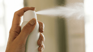 أفضل مزيل عرق: الدليل الطبي الكامل لاختيار المنتج المثالي للحماية من التعرق والروائح